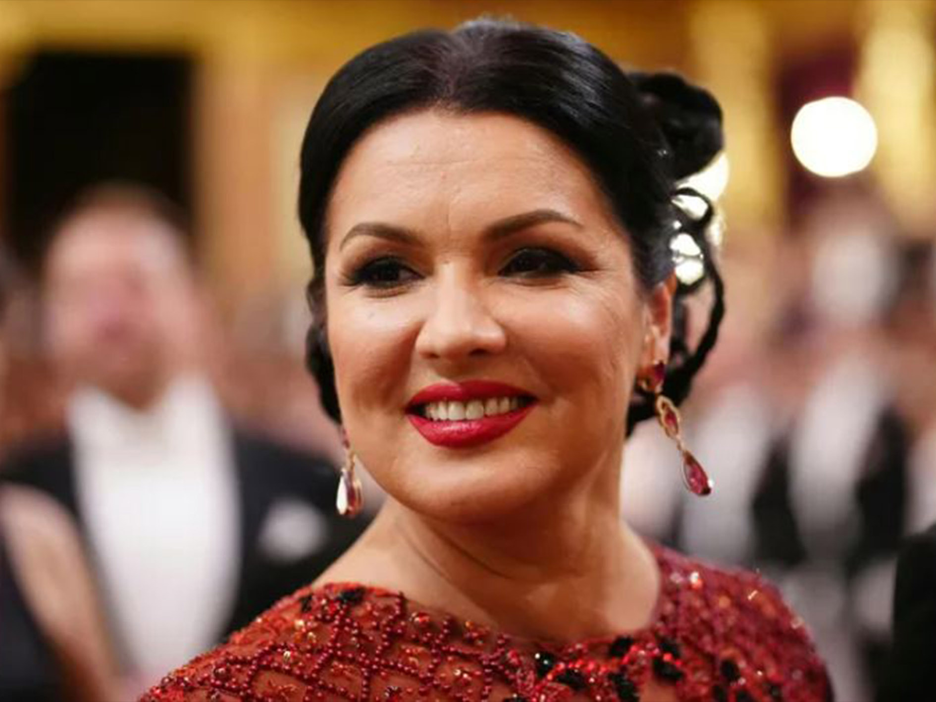 Anna Netrebko poursuit le Metropolitan Opera de NewYork (Actualité