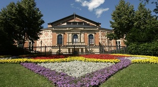 L_palais-des-festivals-de-bayreuth