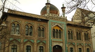L_zacherlfabrik_lasha_devdariani_jpg__002_
