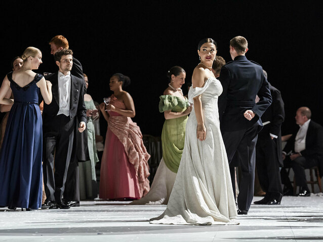 The Royal Opera's new production of Eugene Onegin (c) Tristram Kenton